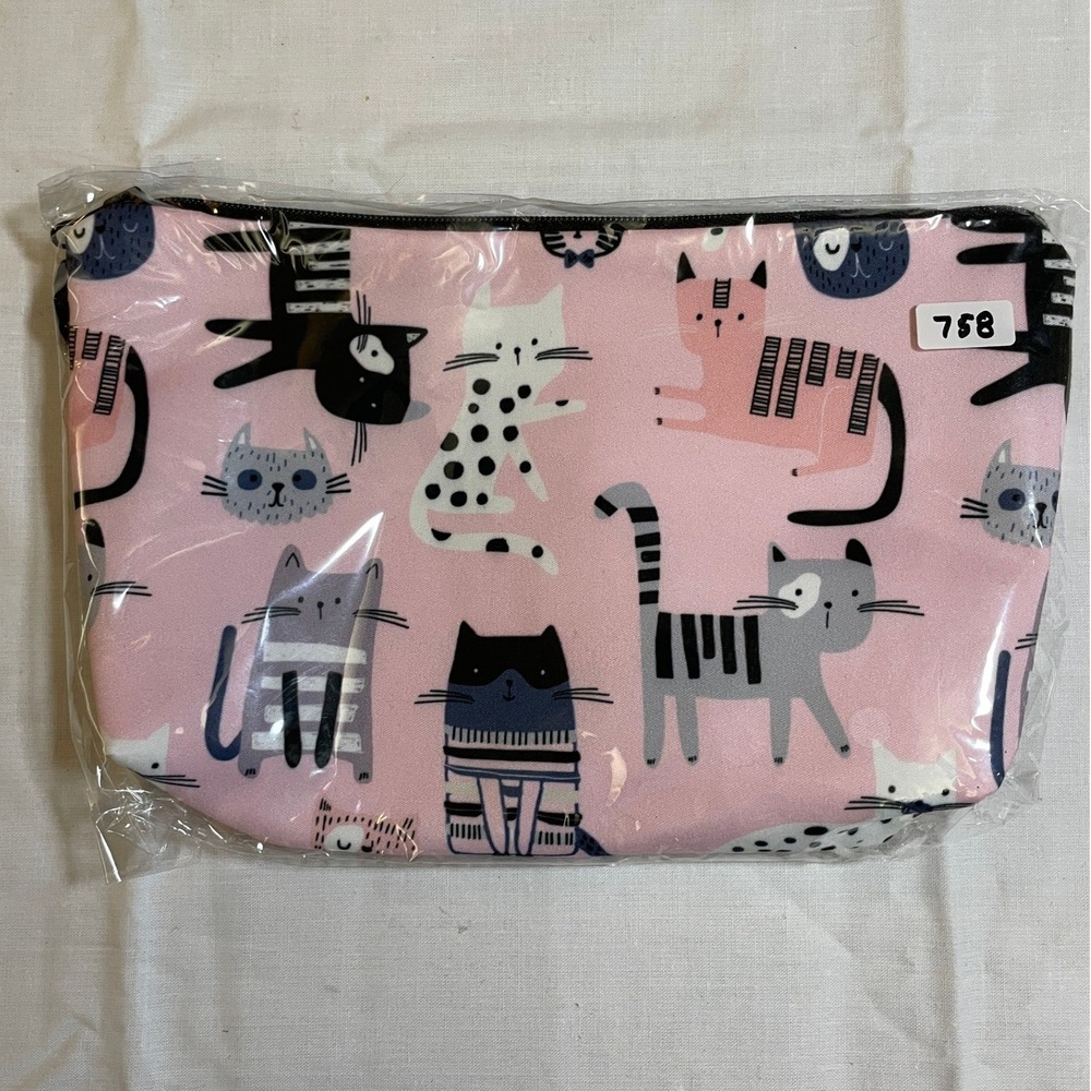 The Pouch Cosmetic Bag Womens OS Pink NWT Cartoon Cat Print Zipper Pouch 8x5